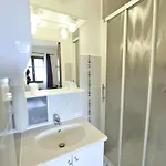 Auberge D'Ici Et D'Ailleurs 3*