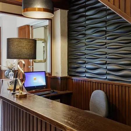 Auberge D'Ici Et D'Ailleurs Guest house Cressensac-Sarrazac