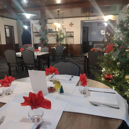 Gasthof Auberge D'Ici Et D'Ailleurs 3*