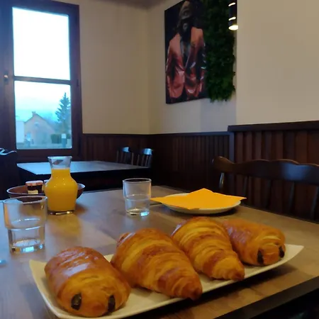 Auberge D'Ici Et D'Ailleurs Guest house 3*
