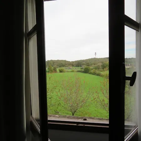 Auberge D'Ici Et D'Ailleurs Guest house