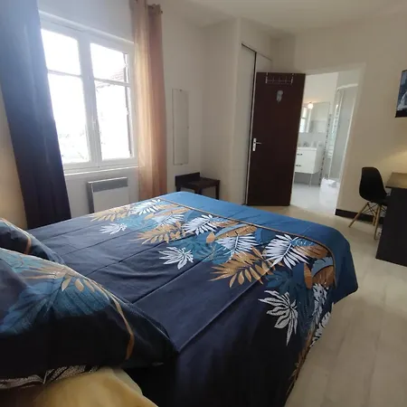D'ici Et D'ailleurs Penzion 3*
