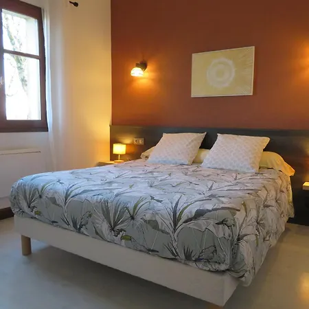 Guest house Auberge D'Ici Et D'Ailleurs 3*