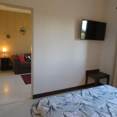 Auberge D'Ici Et D'Ailleurs