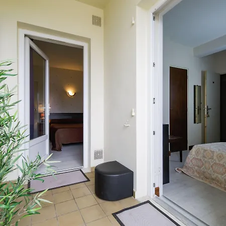 Гостевой дом Auberge D'Ici Et D'Ailleurs Cressensac-Sarrazac